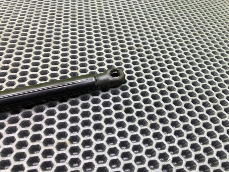 Амортизатор капота, 1000 рублей, Калининград