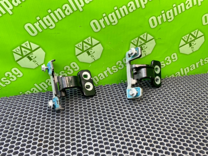 Петли багажника, 2300 рублей, Калининград