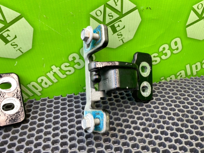 Петли багажника, 2300 рублей, Калининград