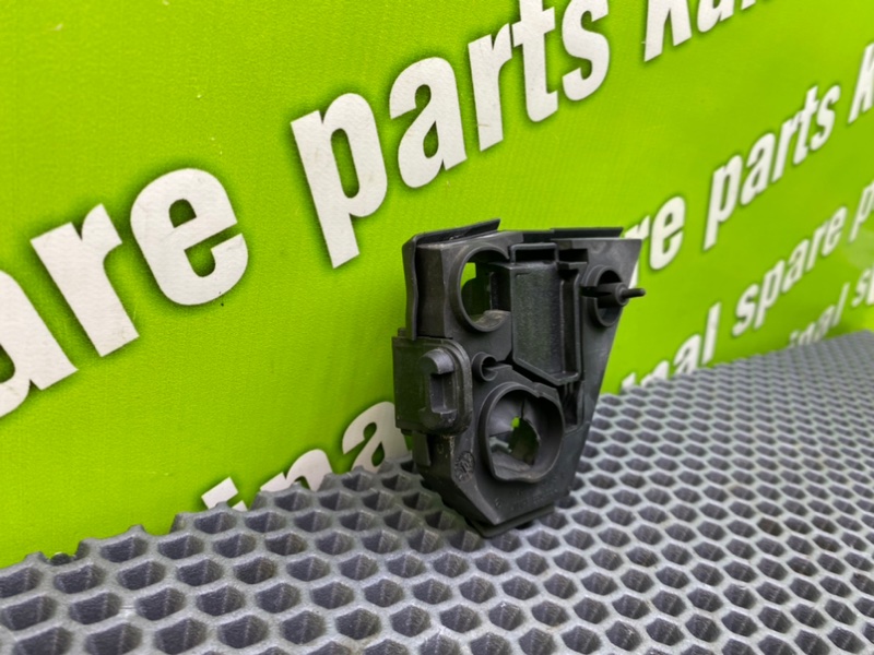 Кронштейн, 700 рублей, Калининград