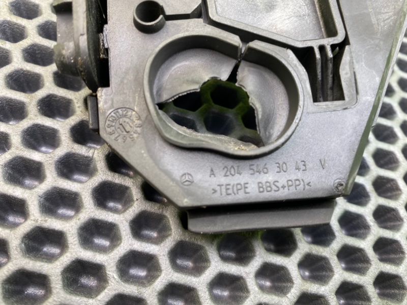 Кронштейн, 700 рублей, Калининград