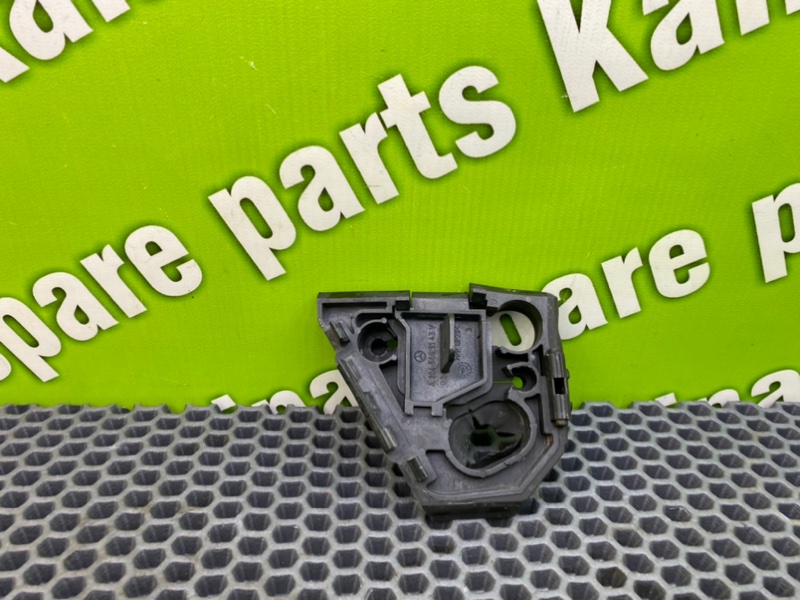 Кронштейн, 700 рублей, Калининград