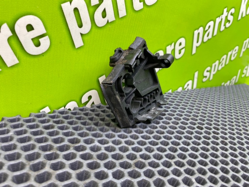 Кронштейн, 700 рублей, Калининград