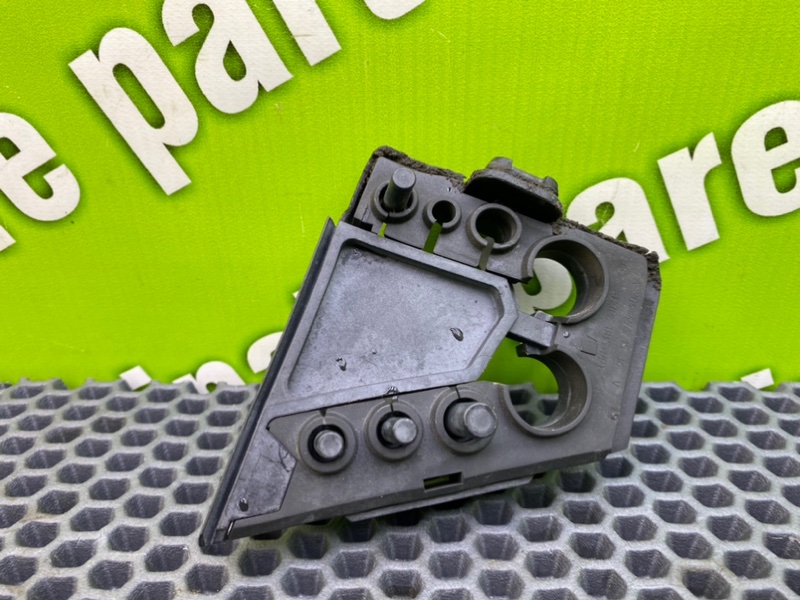 Кронштейн, 700 рублей, Калининград