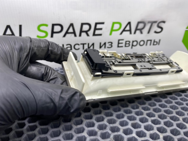 Плафон подсветки салона, 1000 рублей, Калининград