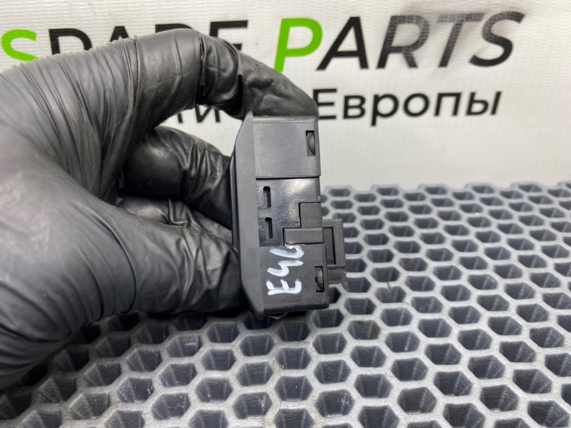 Кнопка люка, 1300 рублей, Калининград