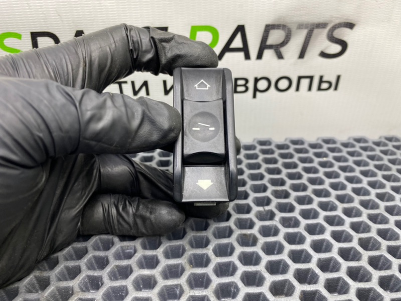 Кнопка люка, 1300 рублей, Калининград