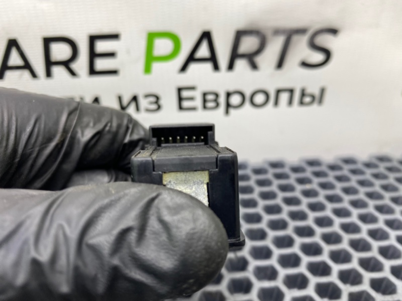 Кнопка люка, 1300 рублей, Калининград