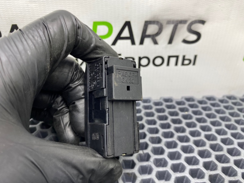 Кнопка люка, 1300 рублей, Калининград