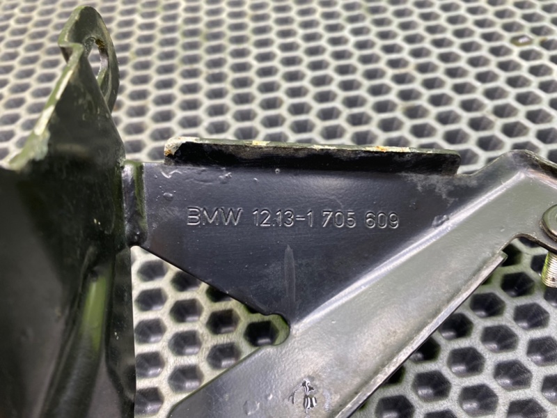 Кронштейн, 800 рублей, Калининград