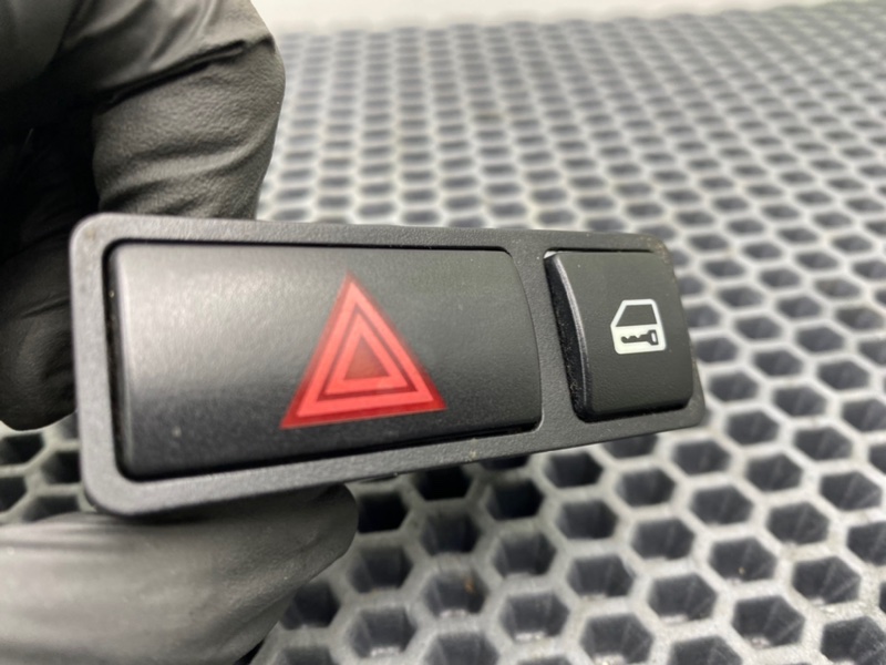 Кнопка, 1900 рублей, Калининград