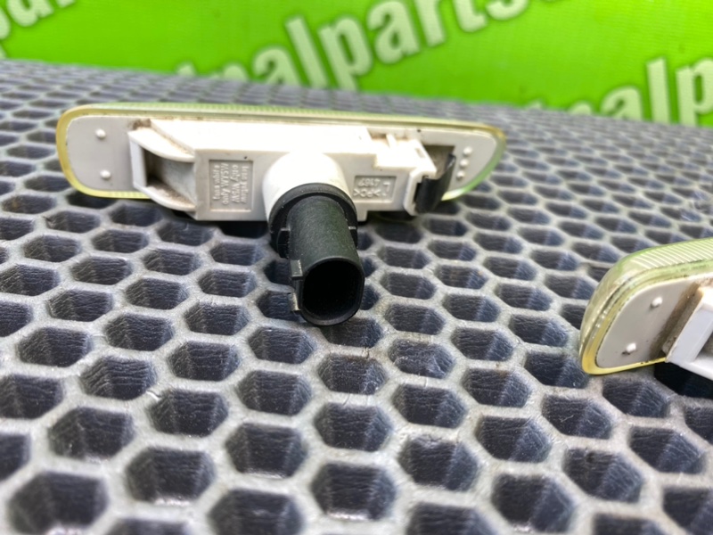 Повторитель поворота в крыло, 1600 рублей, Калининград