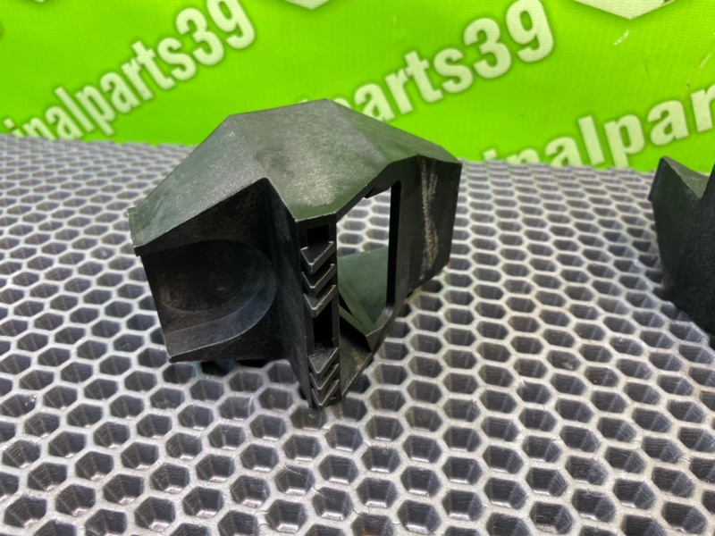 Крепеж радиатора, 1000 рублей, Калининград