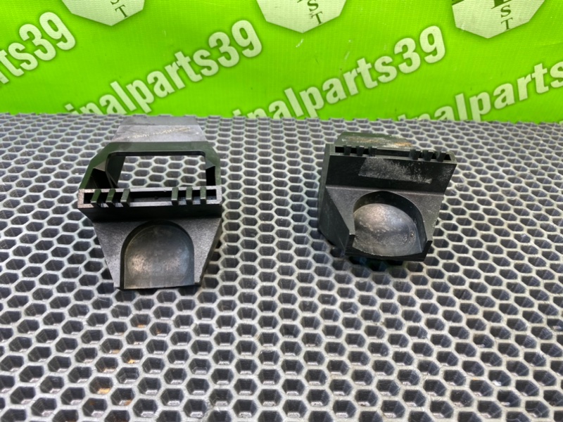 Крепеж радиатора, 1000 рублей, Калининград