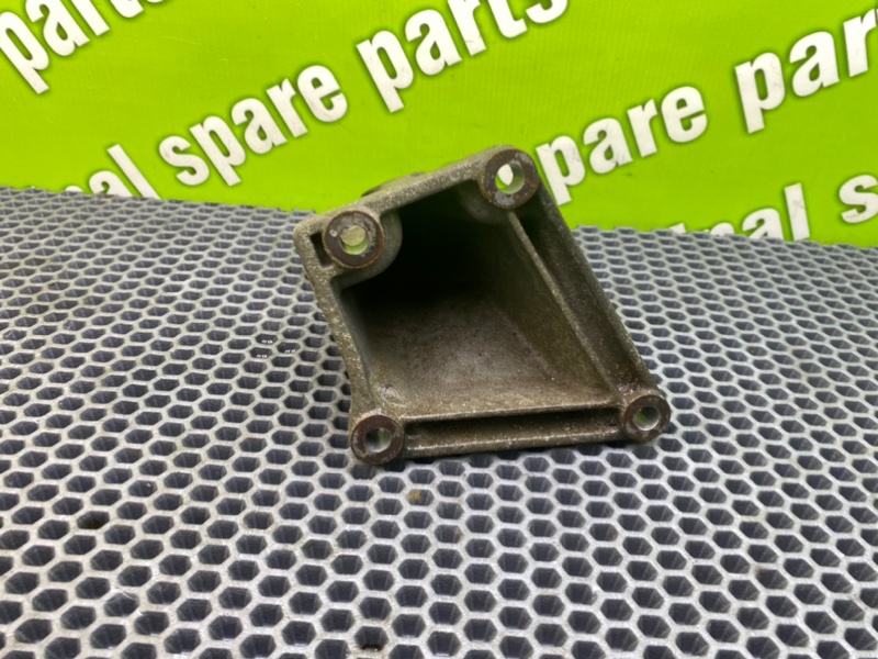 Кронштейн двигателя, 1300 рублей, Калининград