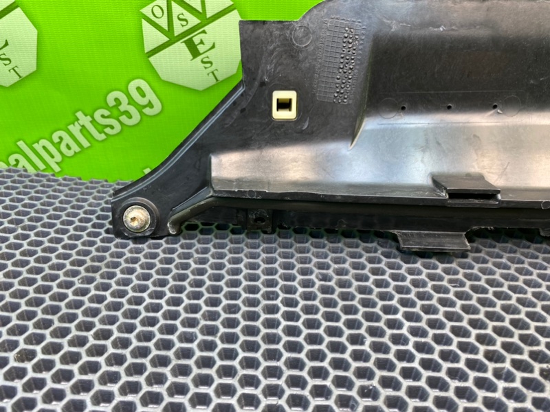 Щит моторного отсека, 1000 рублей, Калининград