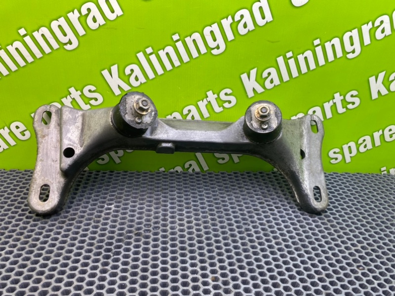 Кронштейн МКПП, 3600 рублей, Калининград