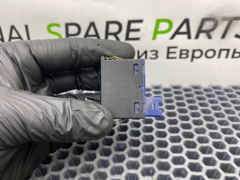 Кнопка, 600 рублей, Калининград