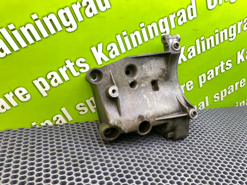 Кронштейн, 1300 рублей, Калининград