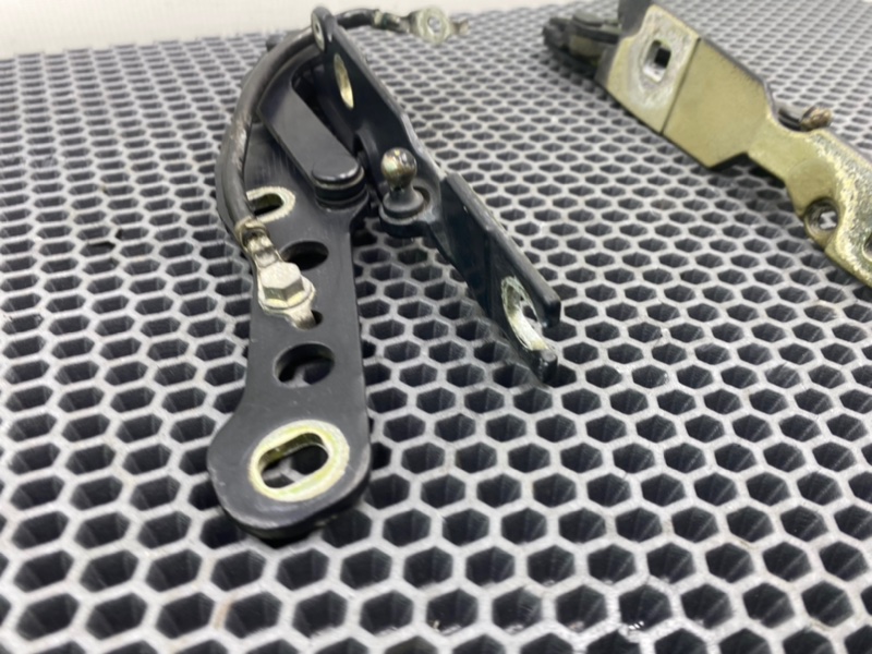 Петли капота, 2600 рублей, Калининград