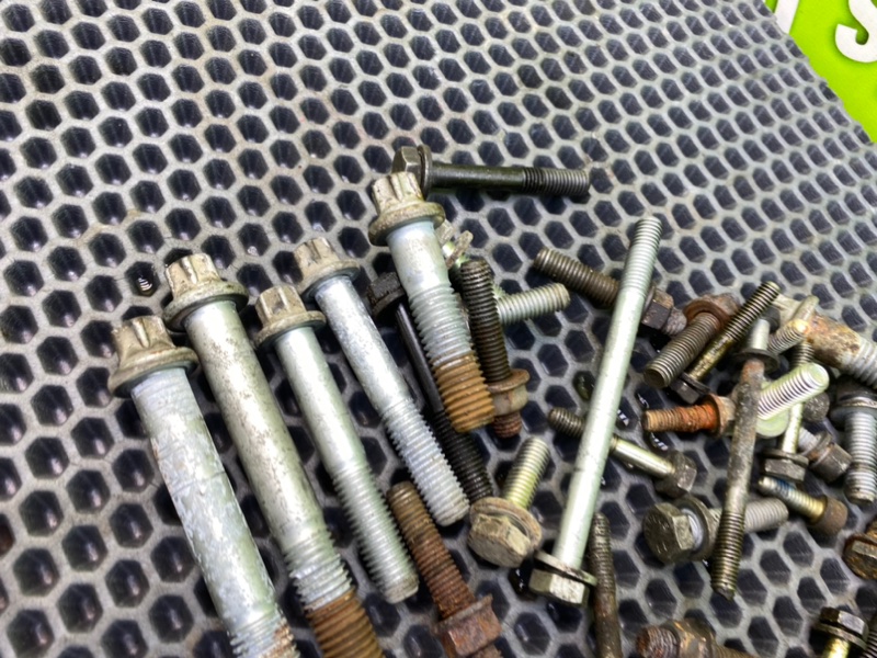 Болты, 1200 рублей, Калининград