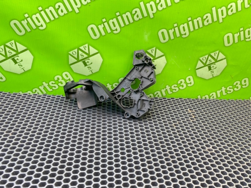 Кронштейн, 1600 рублей, Калининград