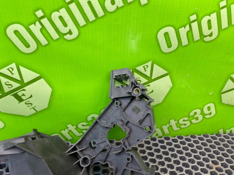 Кронштейн, 1600 рублей, Калининград