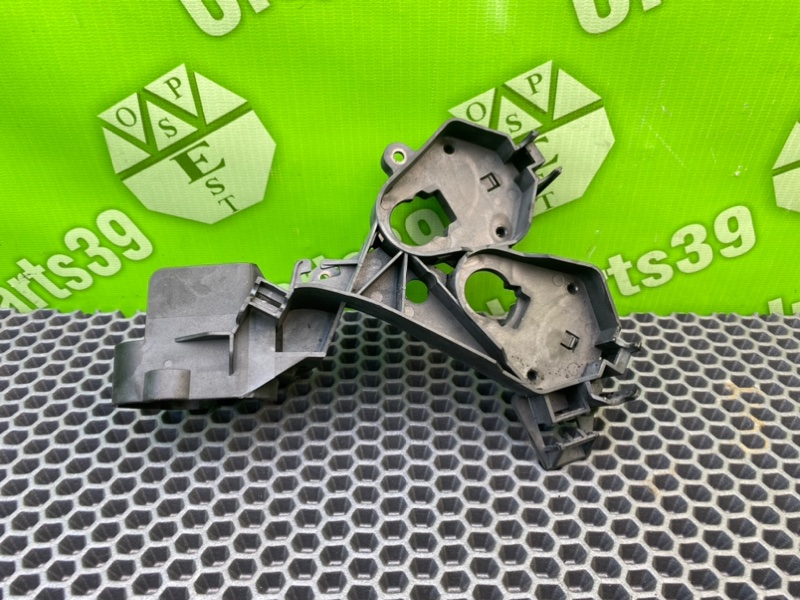 Кронштейн, 1600 рублей, Калининград