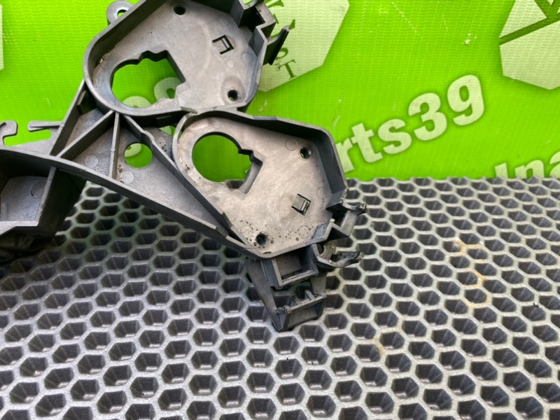 Кронштейн, 1600 рублей, Калининград