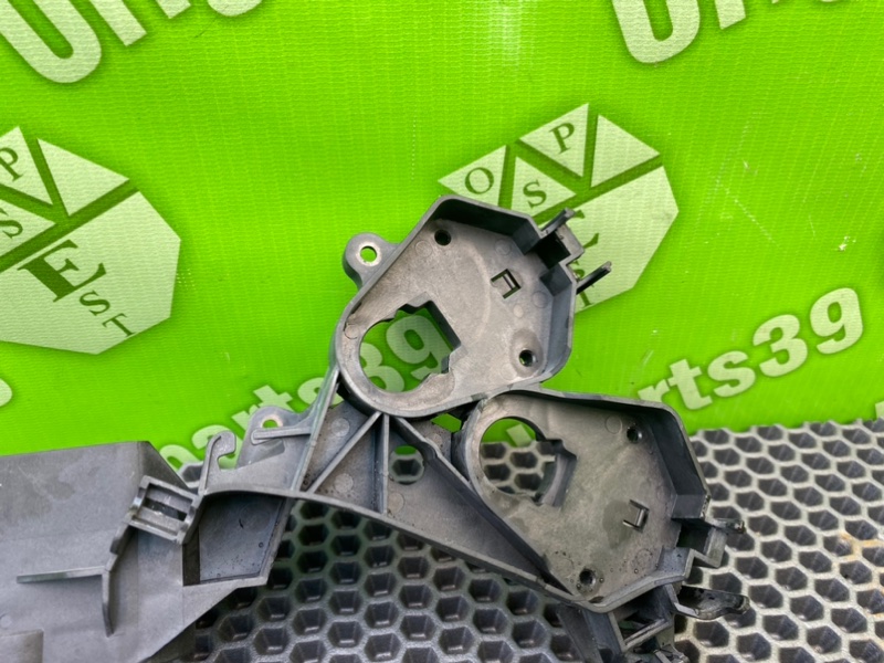 Кронштейн, 1600 рублей, Калининград