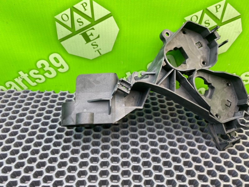 Кронштейн, 1600 рублей, Калининград