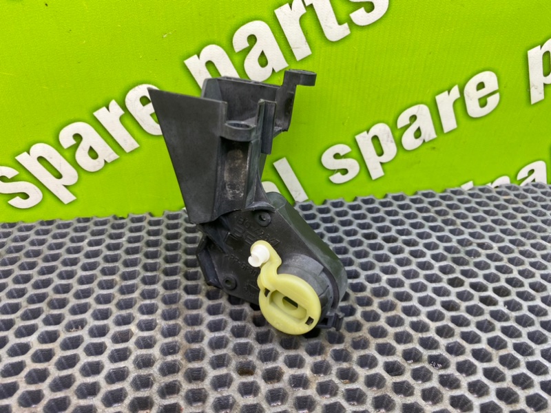 Кронштейн, 700 рублей, Калининград