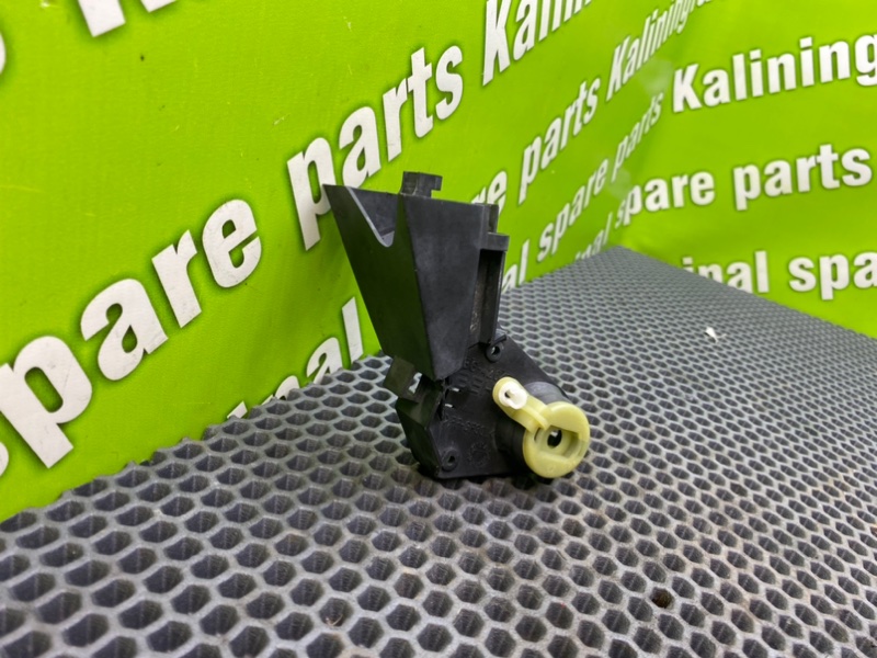 Кронштейн, 700 рублей, Калининград