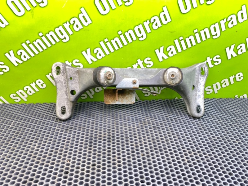 Кронштейн МКПП, 3100 рублей, Калининград