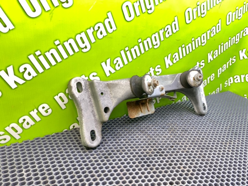 Кронштейн МКПП, 3100 рублей, Калининград