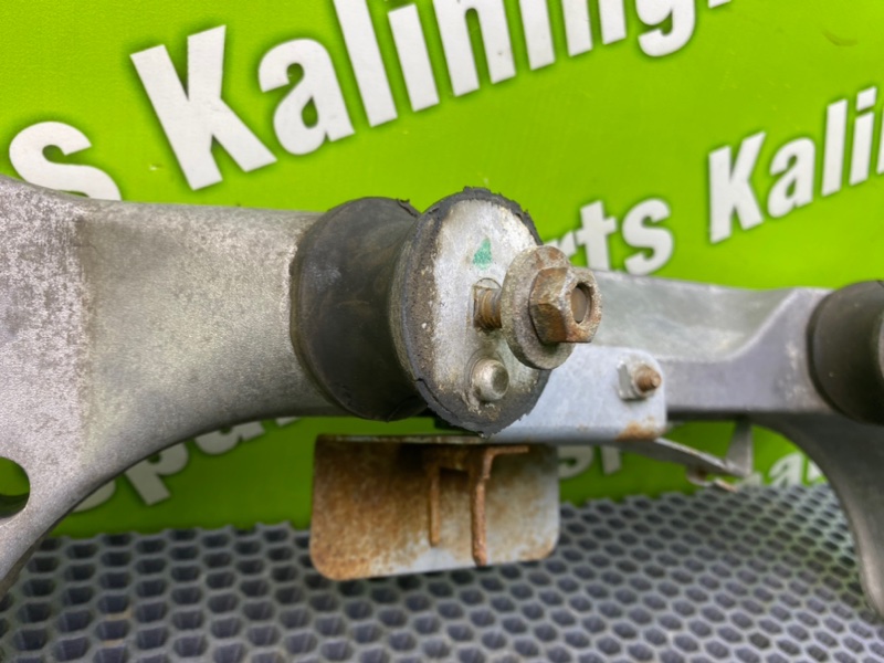 Кронштейн МКПП, 3100 рублей, Калининград