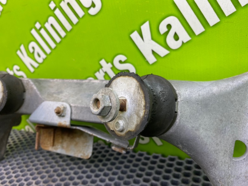 Кронштейн МКПП, 3100 рублей, Калининград