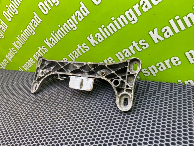 Кронштейн МКПП, 3100 рублей, Калининград