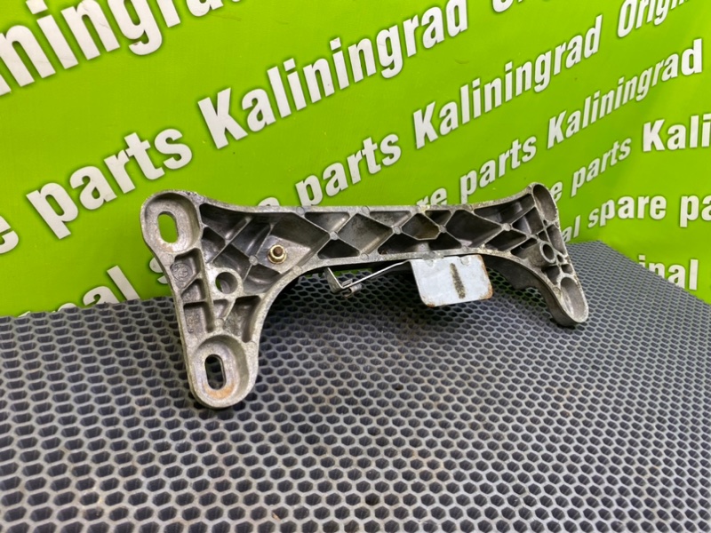 Кронштейн МКПП, 3100 рублей, Калининград