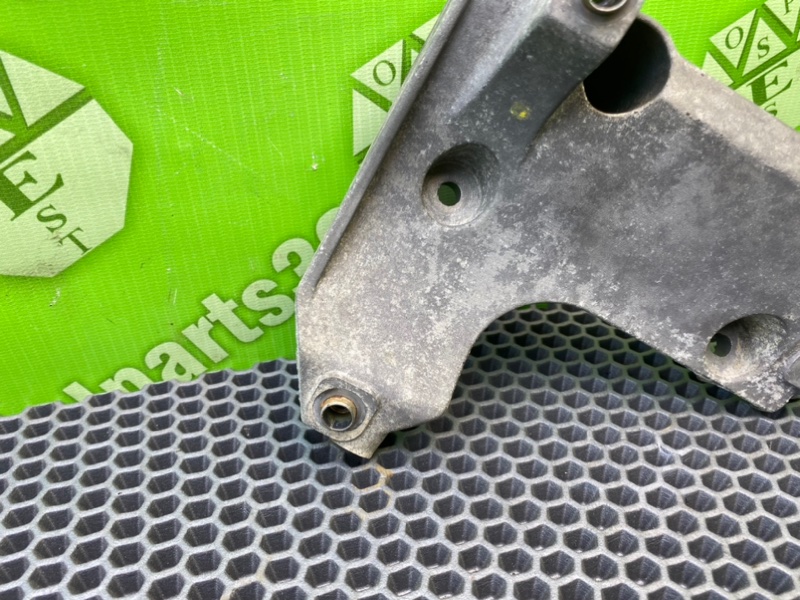 Кронштейн компрессора кондиционера, 1600 рублей, Калининград