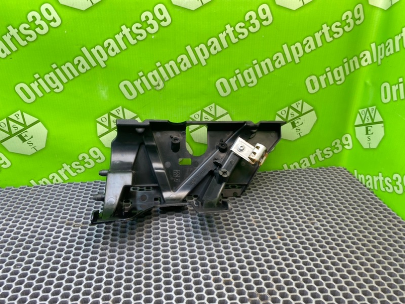 Кронштейн впускного коллектора, 1400 рублей, Калининград