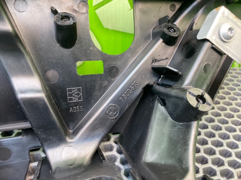 Кронштейн впускного коллектора, 1400 рублей, Калининград