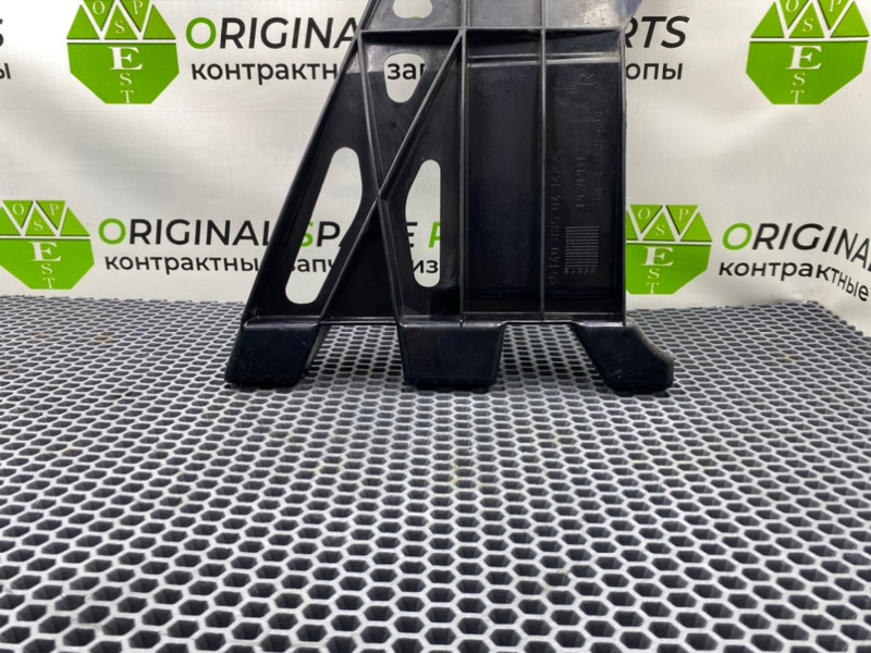 Кронштейн бампера, 1600 рублей, Калининград