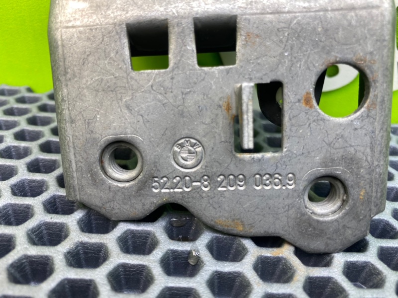 Замок спинки сиденья, 1000 рублей, Калининград