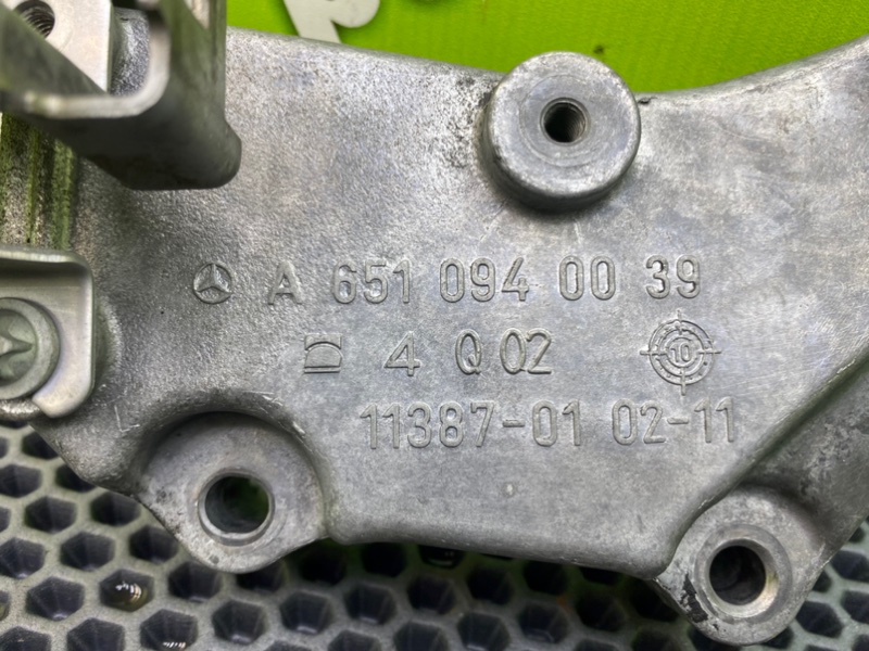 Кронштейн впускного коллектора, 1500 рублей, Калининград