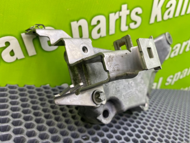 Кронштейн впускного коллектора, 1500 рублей, Калининград