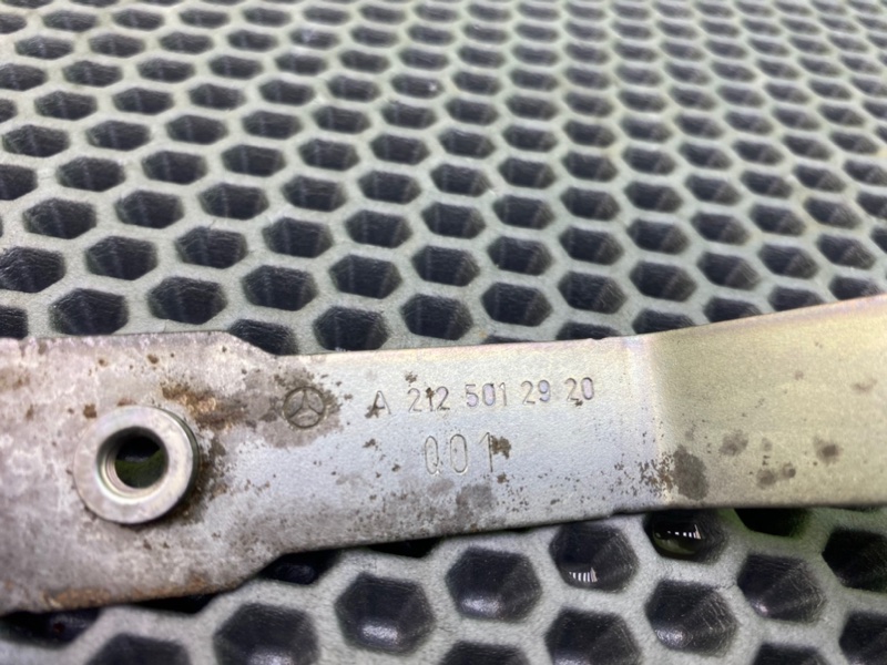 Кронштейн, 600 рублей, Калининград