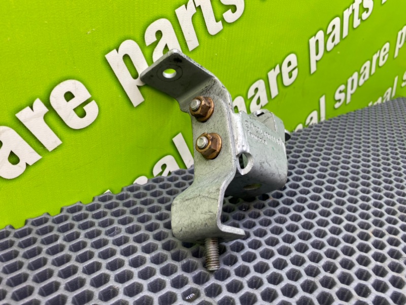 Кронштейн, 600 рублей, Калининград