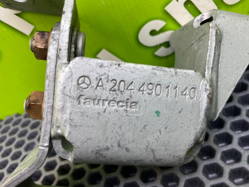 Кронштейн, 600 рублей, Калининград