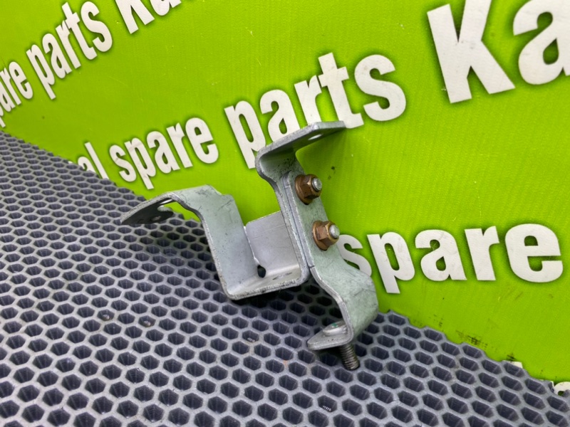 Кронштейн, 600 рублей, Калининград